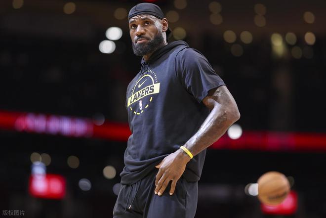 湖人豪取6连胜东契奇36分詹姆斯18分力克火箭