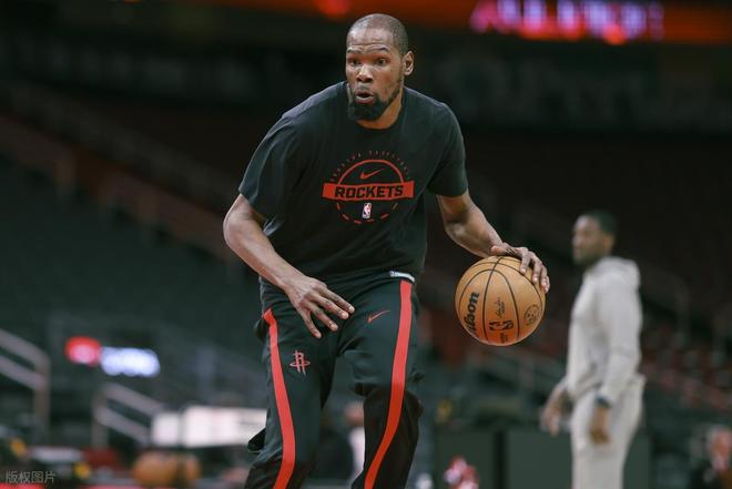 湖人豪取6连胜东契奇36分詹姆斯18分力克火箭