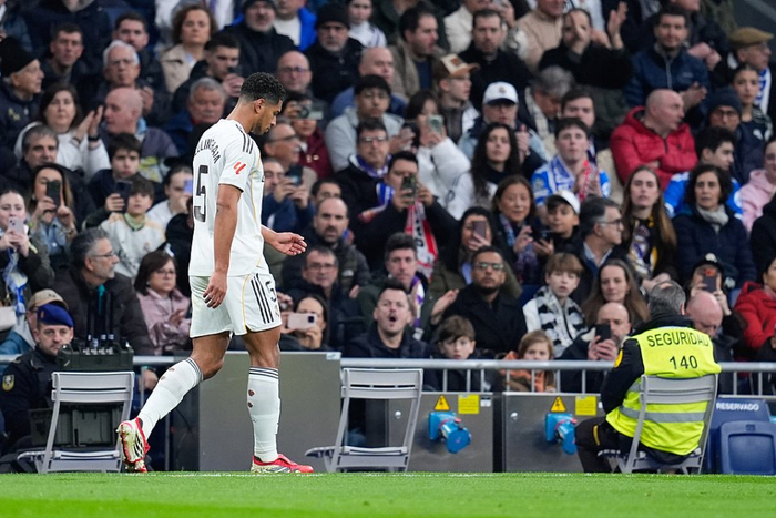 贝林厄姆皇马处境尴尬，国家队边缘化引热议