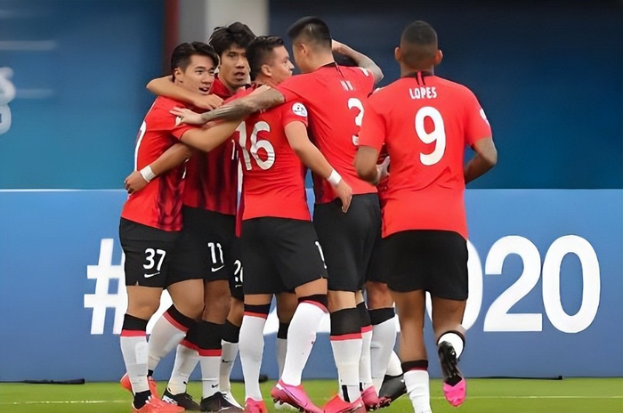 穆斯卡特力挺下课危机 重用三将冲击鲁能