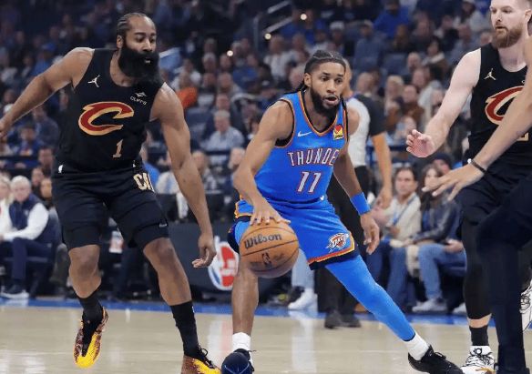 雷霆提前锁定季后赛席位 亚历山大统治力震撼联